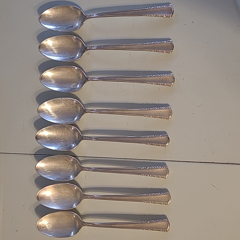 Vintage 1940s/50s Holmes & Edwards May Queen Silver Inlaid Teaspoons(Set of 8)